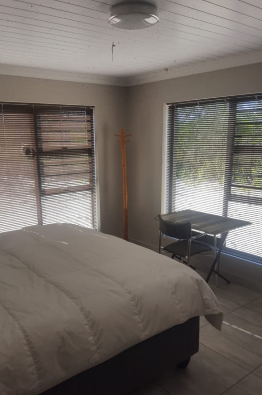 To Let 2 Bedroom Property for Rent in Albertinia Western Cape